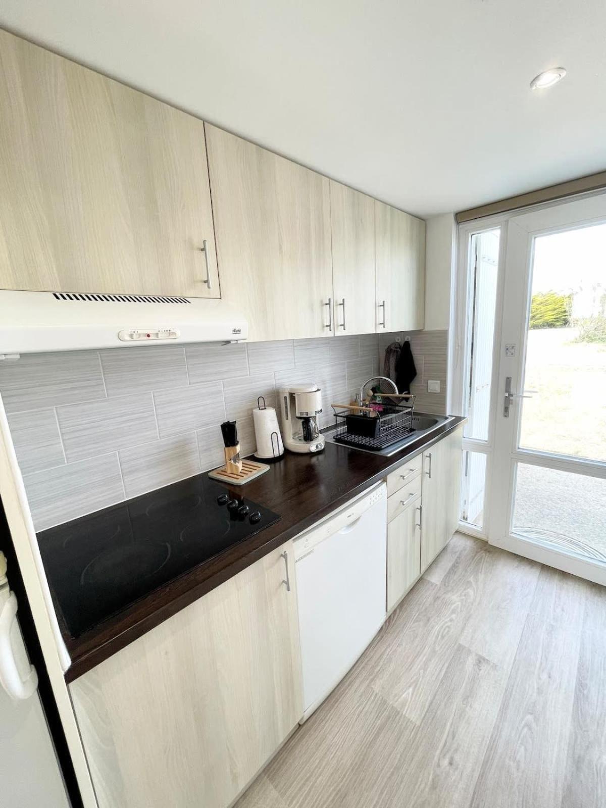 Maisonnette De Charme Refaite A Neuf Vue Mer Guidel Exterior photo
